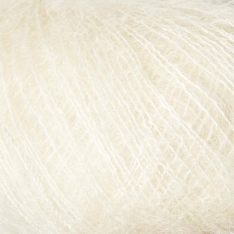 Knitting for Olive Soft Silk Mohair Off-white Detail