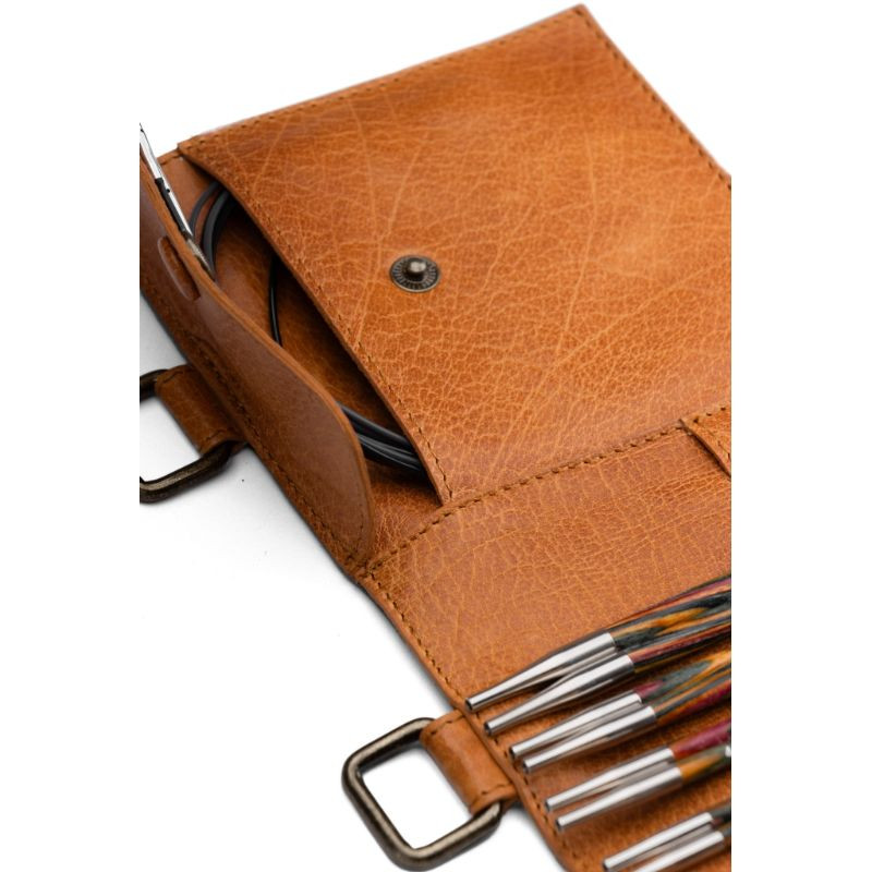 muud Carita B Case
