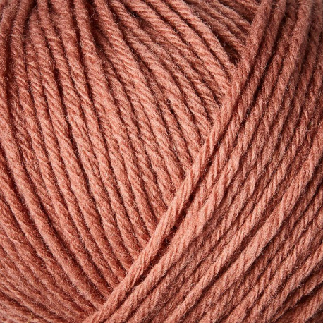 Knitting for Olive Heavy Merino Terracotta Rose Detail