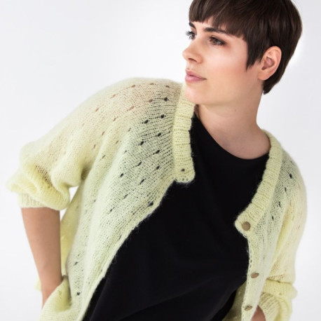 Kaos Yarn Kaskade Cardigan Englisch Strickset