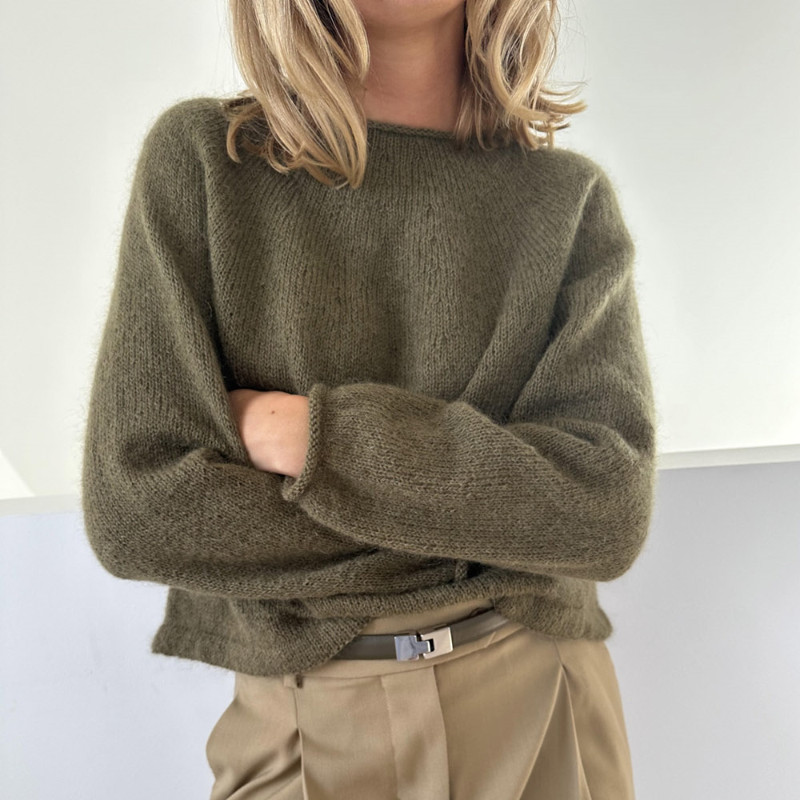 Le Knit Plain Yoke Blouse