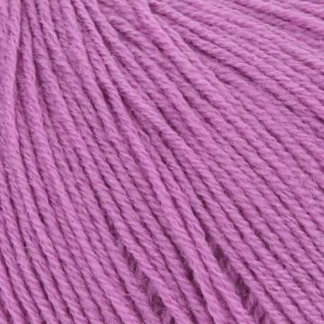 Lang Yarns Merino 400 Hot Pink 0365 Detail