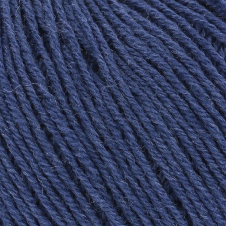 Lang Yarns Merino 400 Marine 0035 Detail