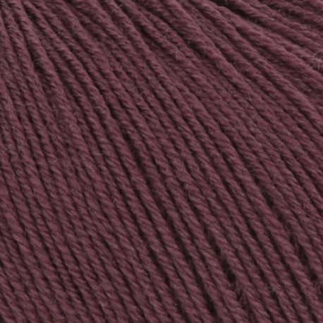 Lang Yarns Merino 400 Beere 0066 Detail