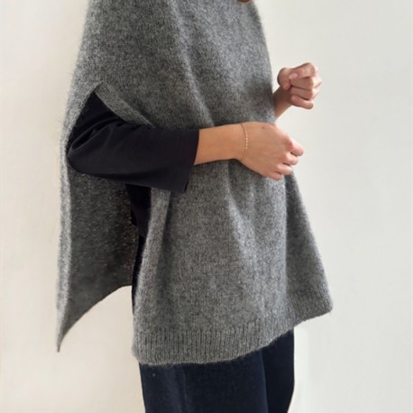 Le Knit Darcy Cape Wollpaket