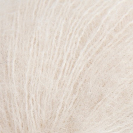 Kaos Yarn Organic Brushed Alpaca Natural 2001 Detail