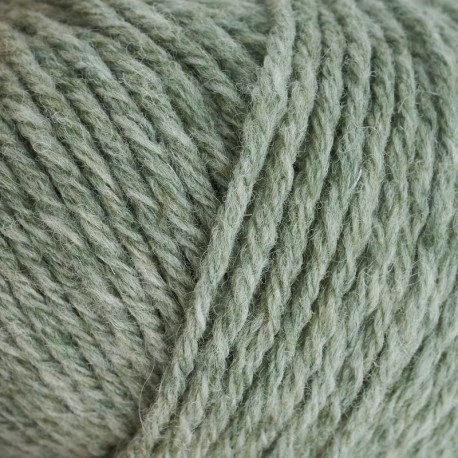 Knitting for Olive Heavy Merino Eukalyptus Detail