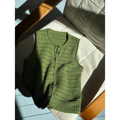 Vest No 10 von My Favourite Things Knitwear Wollpaket