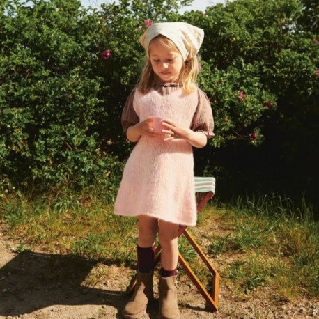 Sandnes 2506 1 Meadow Dress Junior Strickset