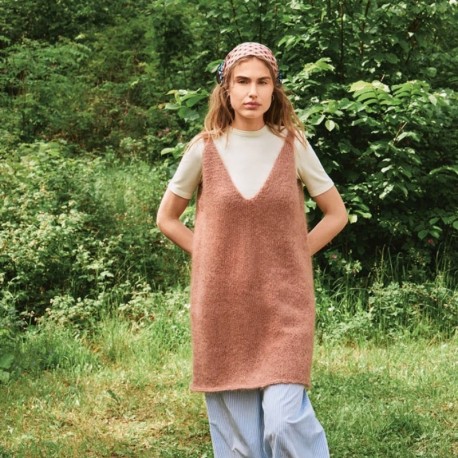 Sandnes 2507 9 Meadow Dress Strickset