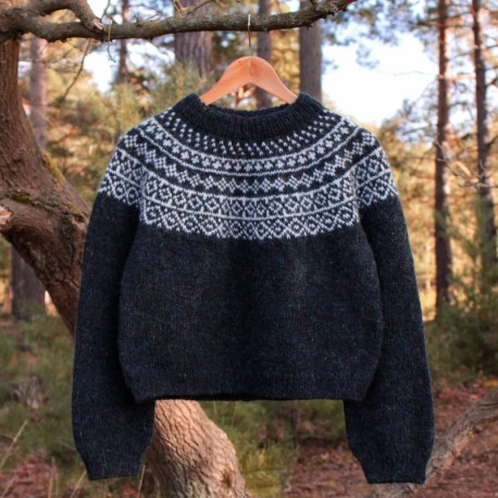 The Knit Purl Girl Nova Sweater Wollpaket
