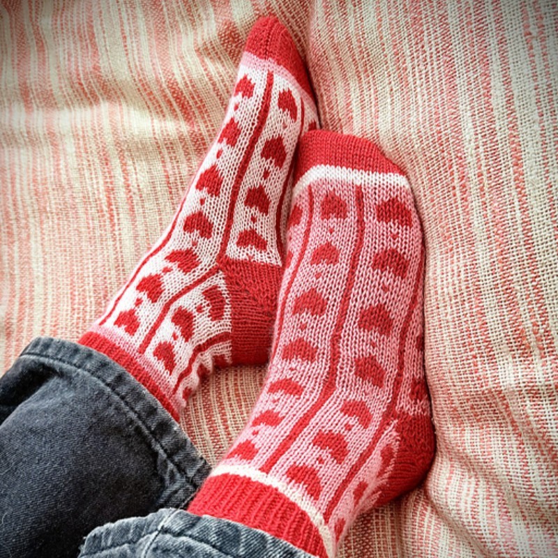 Love-ly Heart Socks Stone Knits