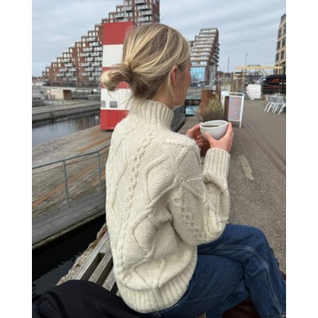 Petite Knit Saga Sweater Wollpaket