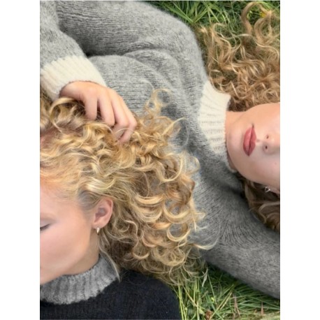Sandnes 25-5a Vollan Sweater Anne Marie Edition Strickset