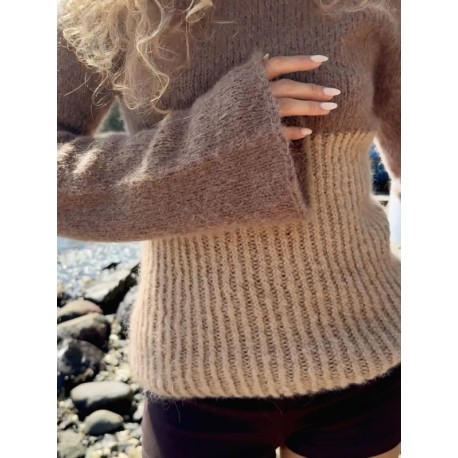 Sandnes 25-5b - Vollan Sweater Liv Edition Strickset
