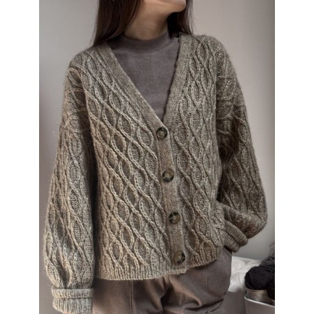 Knitonomy The Saco V-Neck Cardigan Englisch Wollpaket