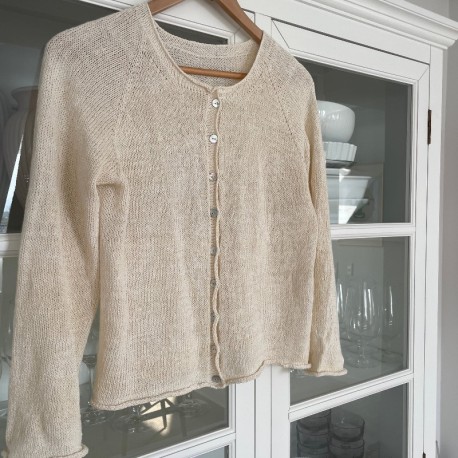 Skabagtig Ayo Cardigan Wollpaket