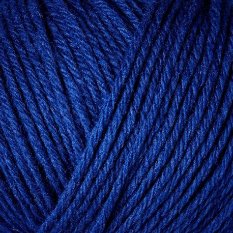 Knitting for Olive Heavy Merino Peacock Detail