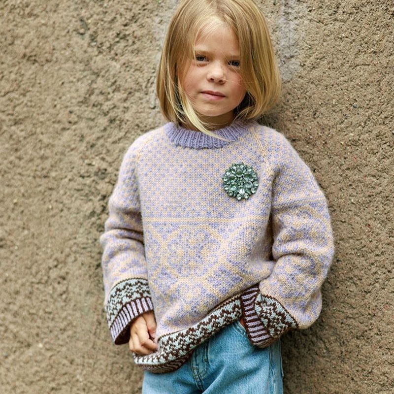 Sandnes 2608 2 Rose Junior Strickset
