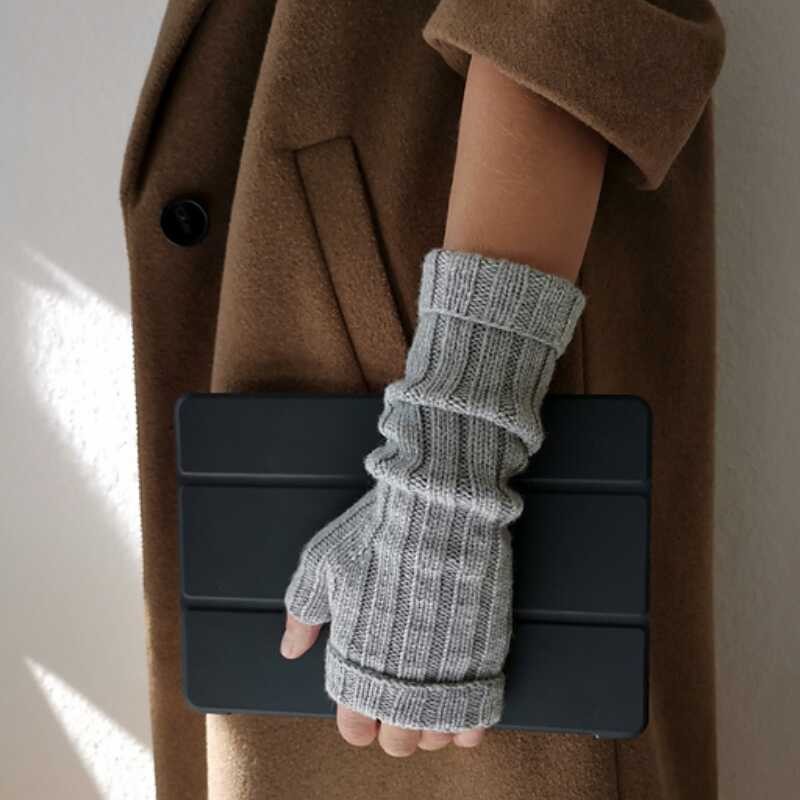Paula strickt Nola Handstulpen Strickset