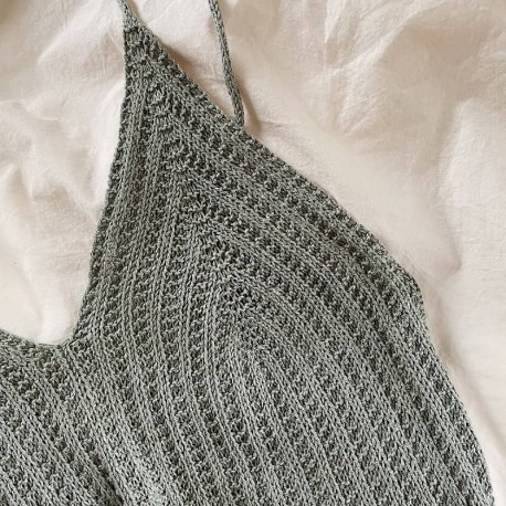 My Favourite Things Knitwear Camisole No 4 Strickset